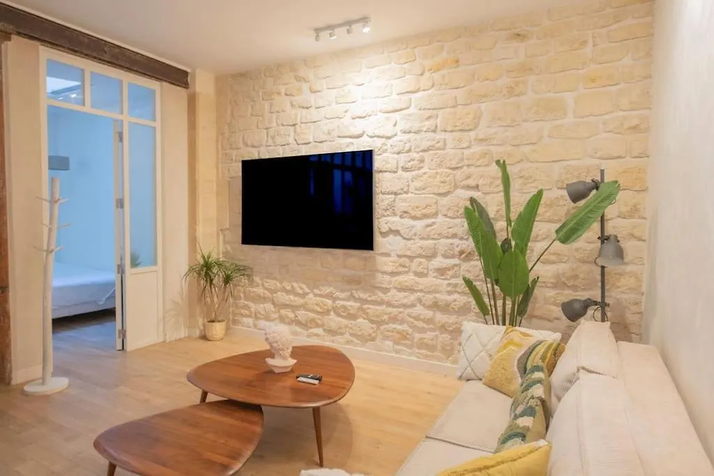 Part Of Saint-germain-des Pres / 3 Bedrooms * Paris