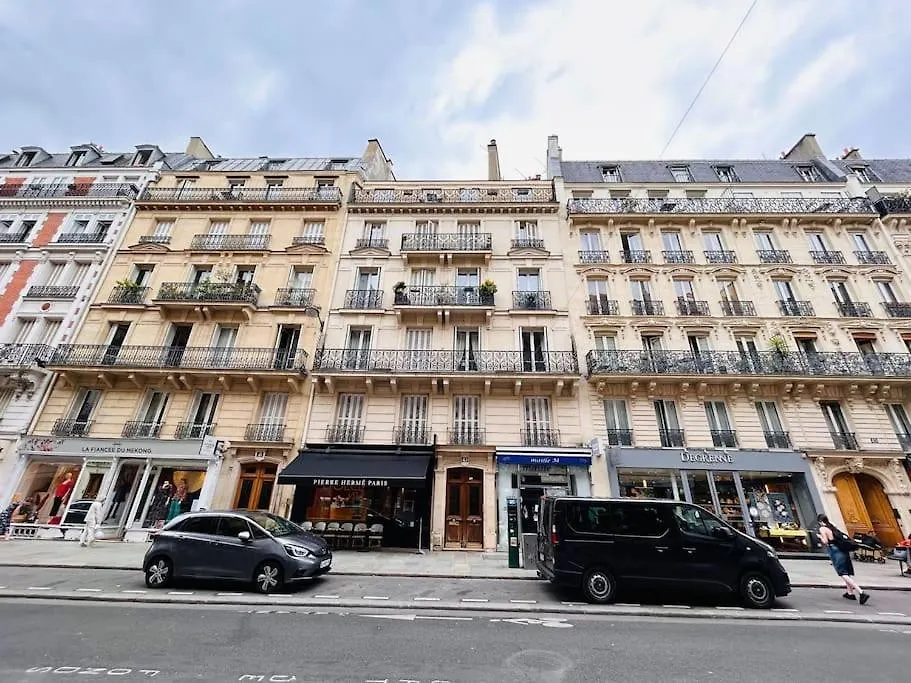 Part Of Saint-germain-des Pres / 3 Bedrooms